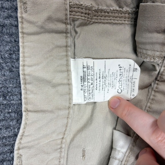 Carhartt Shorts Men's 36 Tan Relaxed Fit Cargo Work Outdoors Workwear - Picture 2 of 7